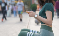 欧美小姐姐穿健身衣图片,时尚与健康并存