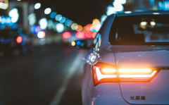 北京比亚迪小姐姐,北京比亚迪小姐姐的日常风采与智慧生活